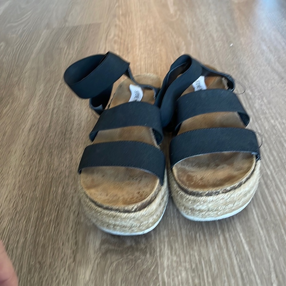 Steve Madden platform sandals